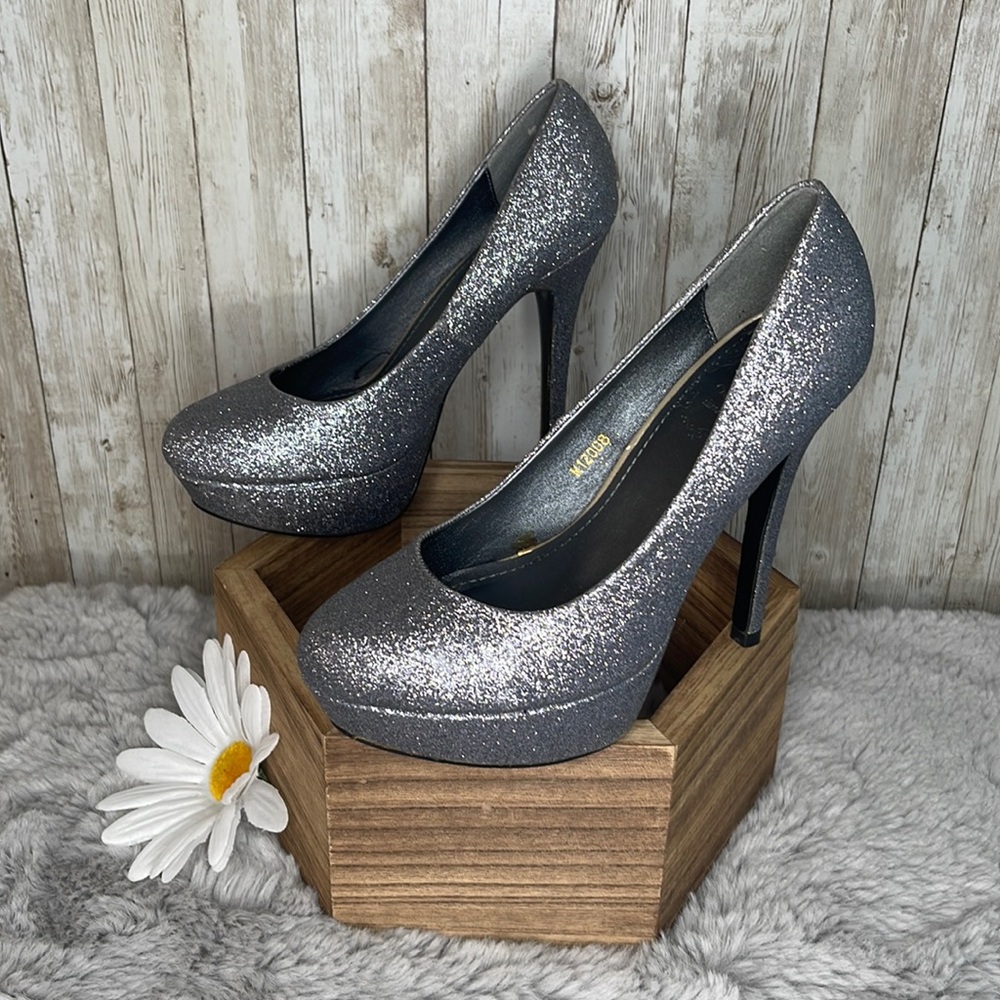 NEW✨Silver Platform Glitter Stiletto by Ollio, Women’s Size 6 1/2 - Picture 2 of 6